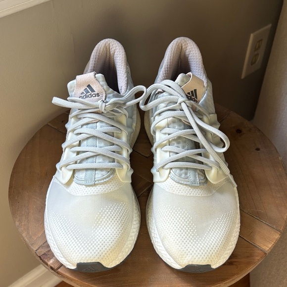 Adidas Boost women’s size 11 Cream, light pink and Gray sneakers - Picture 2 of 7